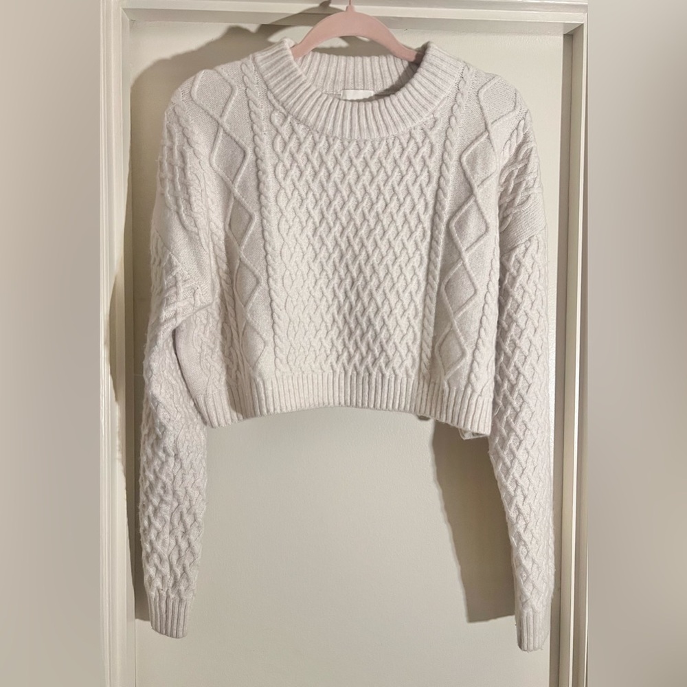 H&M Cable Knit Cropped Sweater